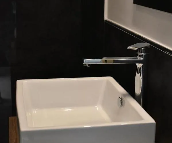 8 Marzo 3* بلفيديري ماريتّيمو