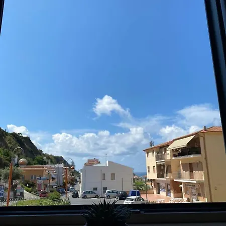 8 Marzo Bed & Breakfast 3*