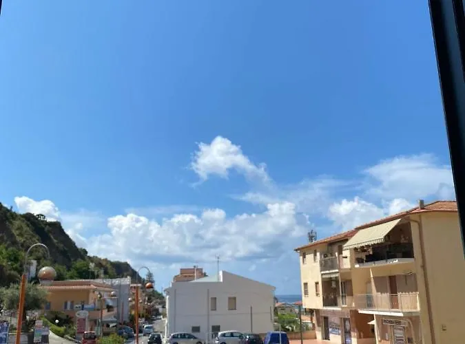 8 Marzo Oda ve Kahvaltı 3*